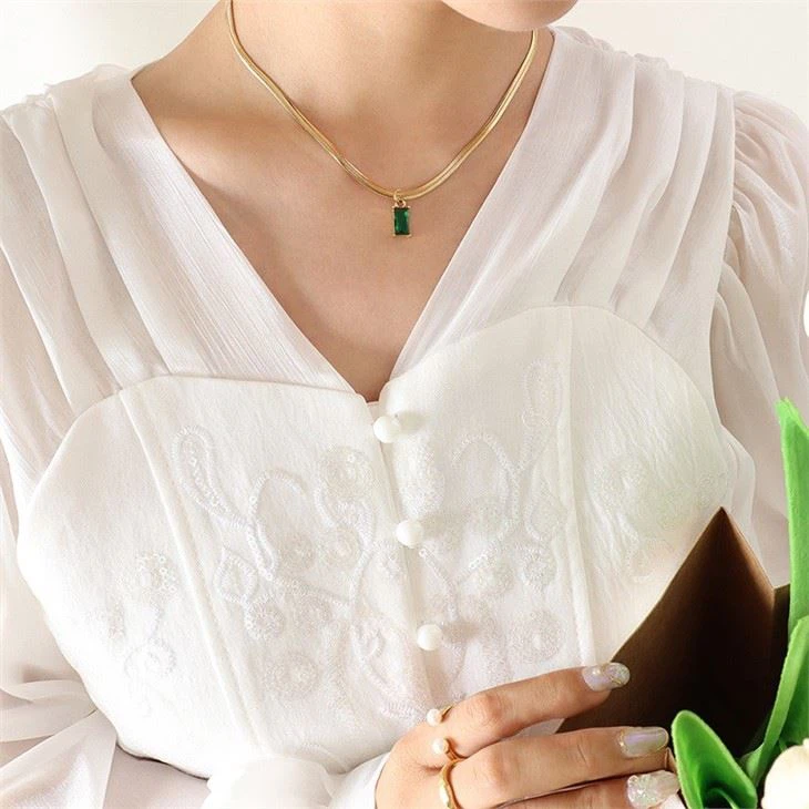 gold herringbone choker necklace